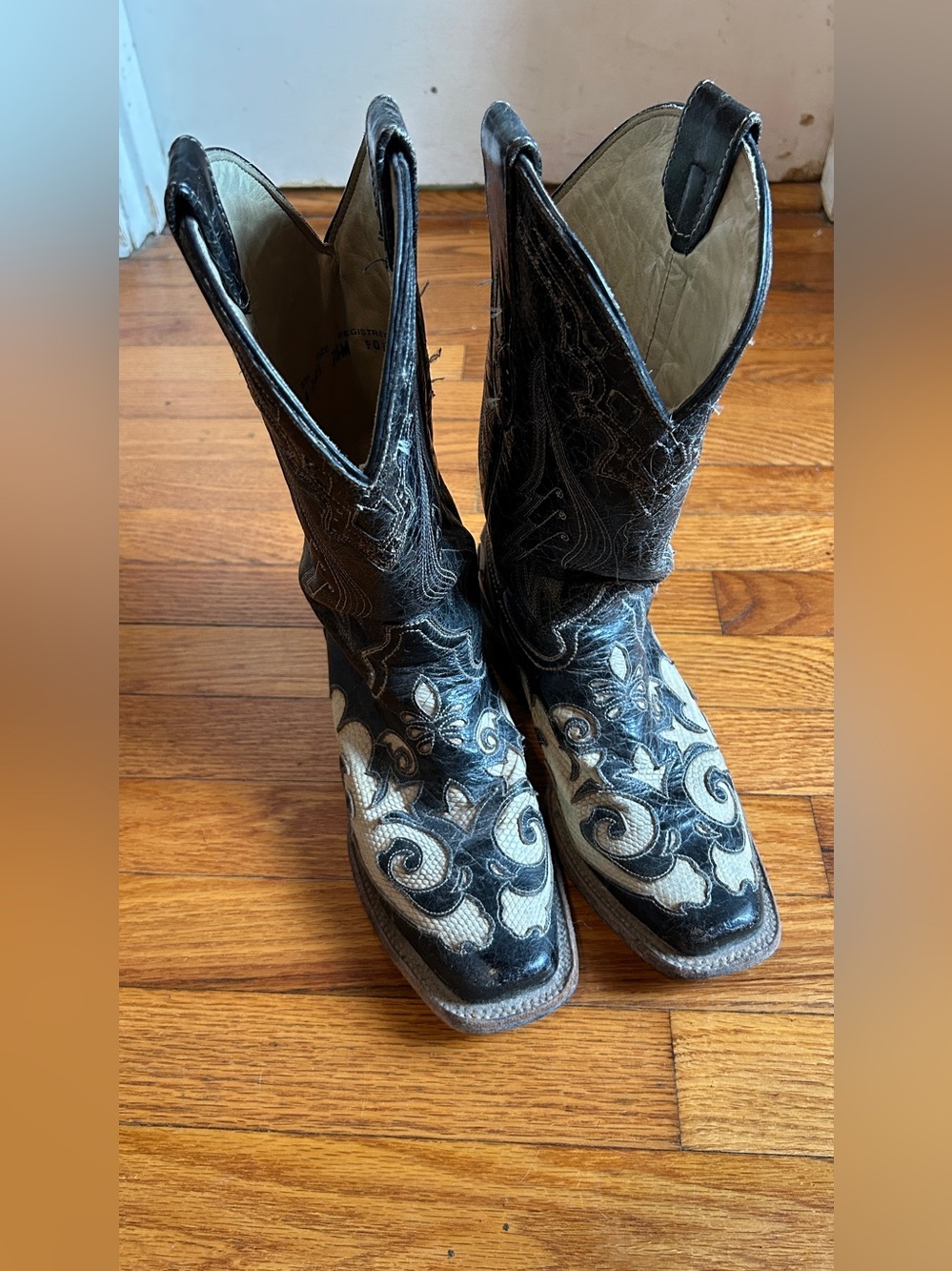 Corral Boots Black White Inlay Western Cowboy Boots Women’s 7.5M Made in Mexico